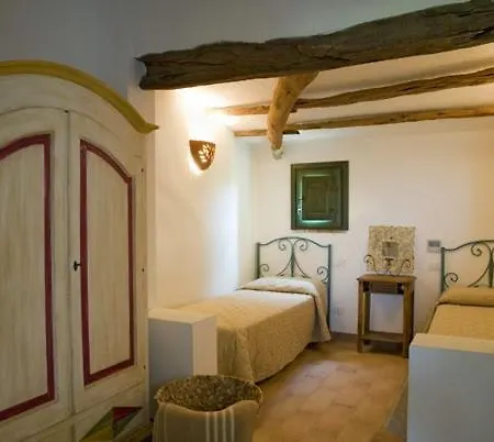 Sleeps 6 Pool Air Con Wifi Prázdninový dům Arzachena