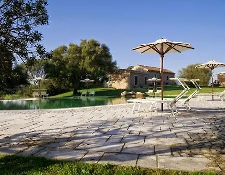 Sleeps 6 Pool Air Con Wifi * Arzachena